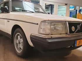 Volvo 240 (1990) thumbnail 8