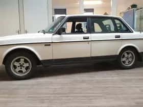Volvo 240 (1990) thumbnail 10
