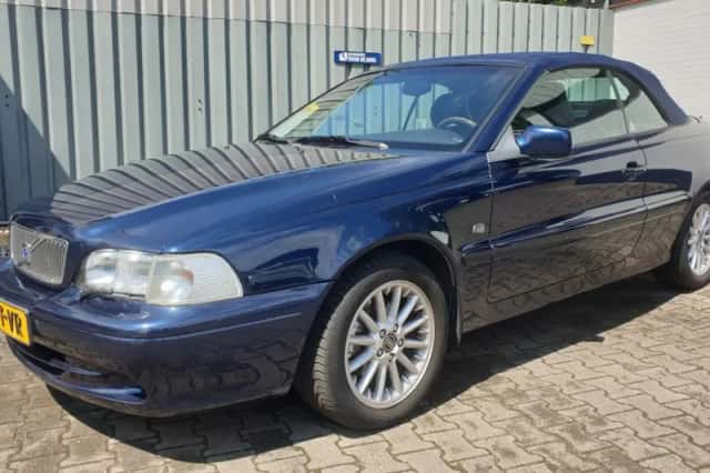 Volvo C70 (1999) thumbnail 1
