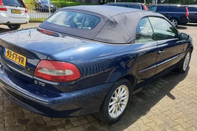 Volvo C70 (1999) thumbnail 3