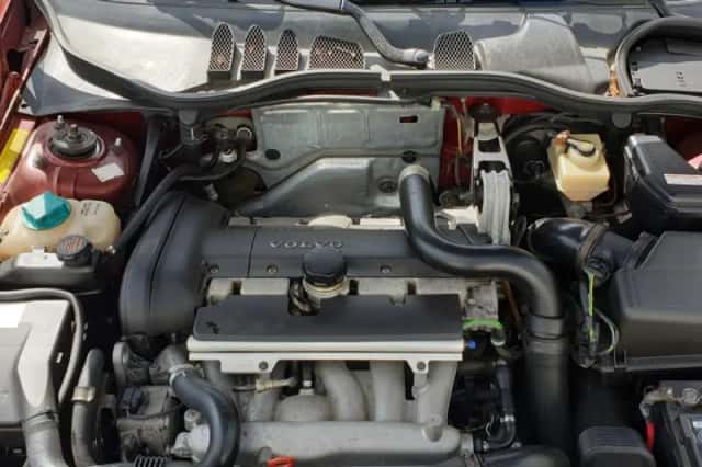 Volvo C70 (2000) thumbnail 34
