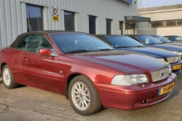 Volvo C70 (2000) thumbnail 39