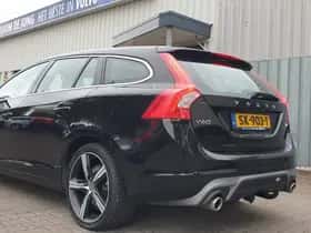 Volvo V60 (2018) thumbnail 5