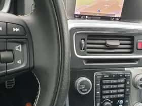 Volvo V60 (2018) thumbnail 47