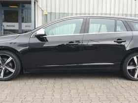 Volvo V60 (2018) thumbnail 9