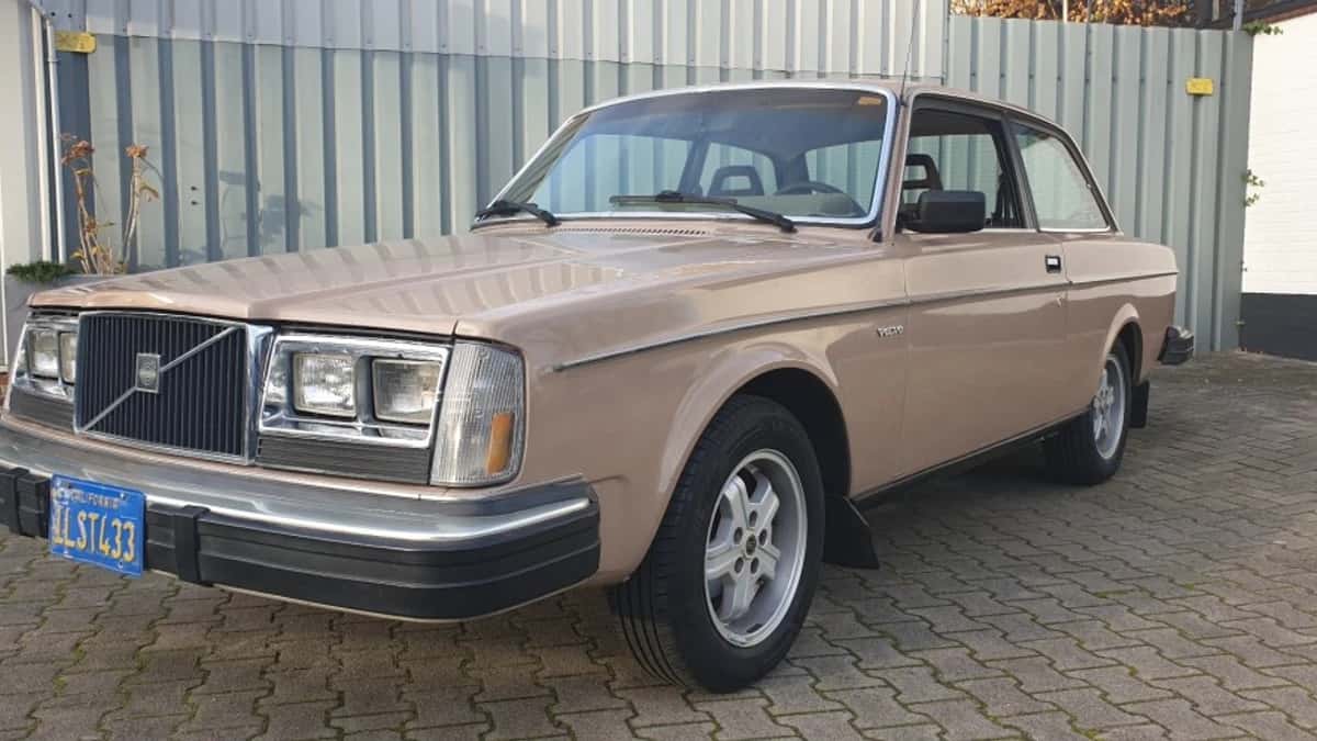 Volvo 242 (1981) — foto 1