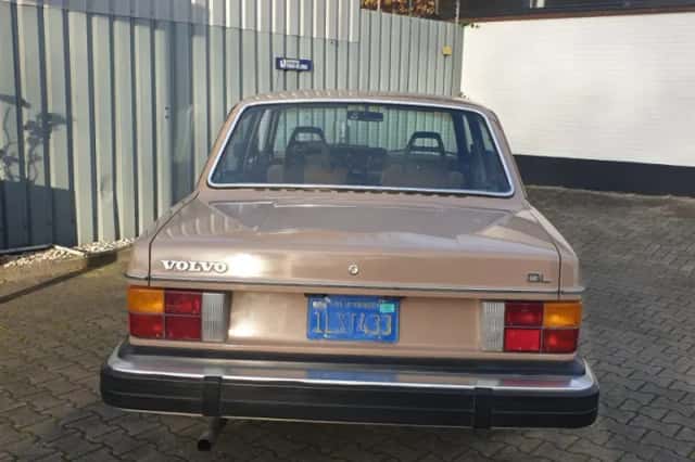 Volvo 242 (1981) thumbnail 15
