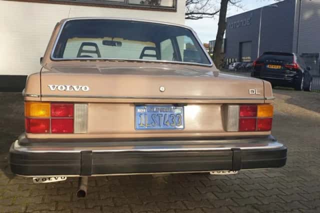 Volvo 242 (1981) thumbnail 18