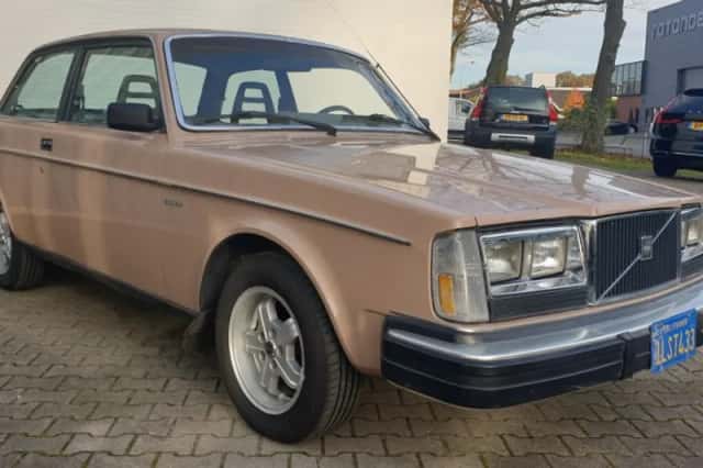 Volvo 242 (1981) thumbnail 3
