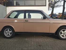 Volvo 242 (1981) thumbnail 6
