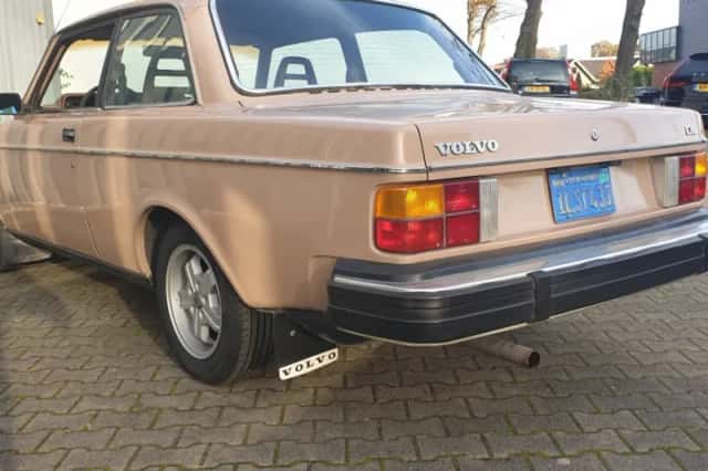 Volvo 242 (1981) thumbnail 7