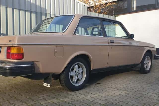 Volvo 242 (1981) thumbnail 8