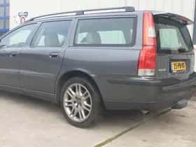 Volvo V70 (2004) thumbnail 19
