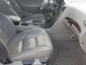 Volvo V70 (2004) thumbnail 30