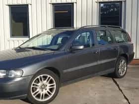 Volvo V70 (2004) thumbnail 6