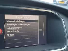 Volvo V40 (2017) thumbnail 36