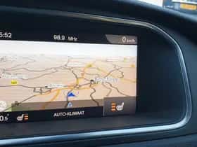 Volvo V40 (2017) thumbnail 40