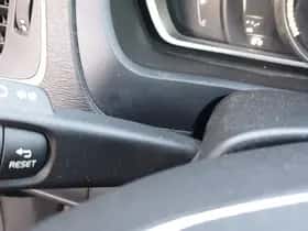 Volvo V40 (2017) thumbnail 48