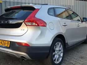 Volvo V40 (2017) thumbnail 6