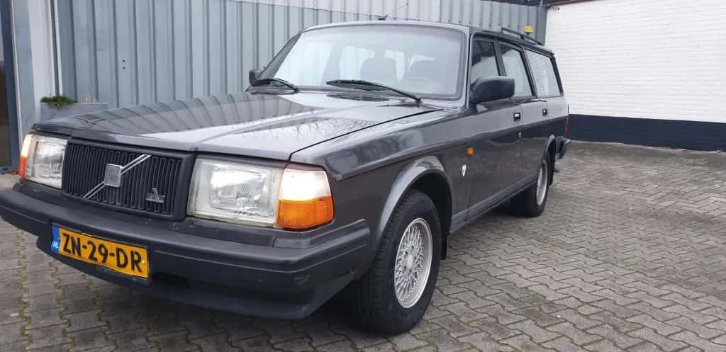 Volvo 240 (1991) — foto 1