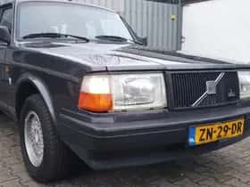 Volvo 240 (1991) thumbnail 2