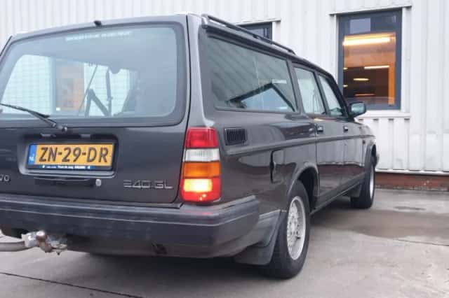 Volvo 240 (1991) thumbnail 15