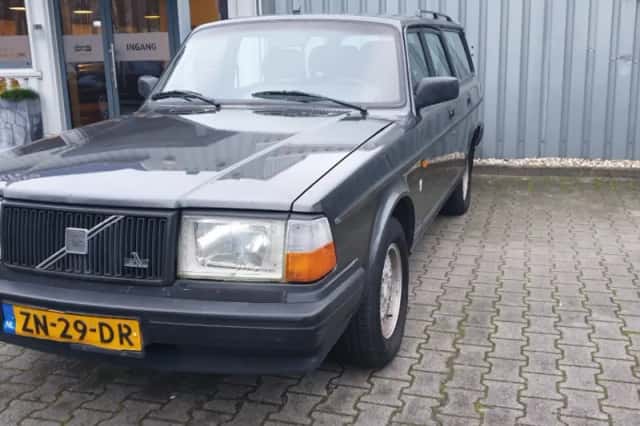 Volvo 240 (1991) thumbnail 3