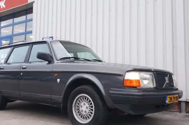 Volvo 240 (1991) thumbnail 22