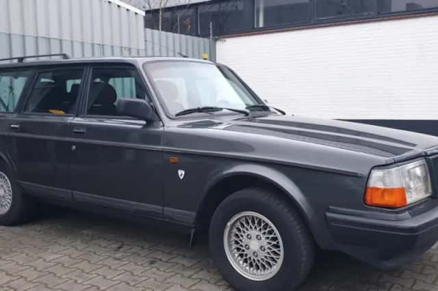Volvo 240 (1991) thumbnail 5