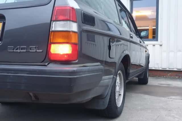 Volvo 240 (1991) thumbnail 41