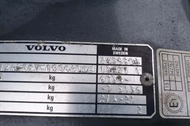 Volvo 240 (1991) thumbnail 50