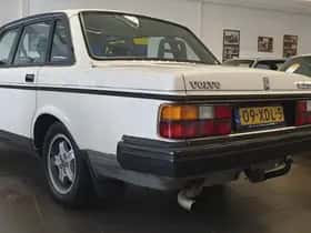 Volvo 240 (1988) thumbnail 13
