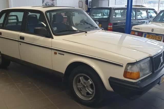 Volvo 240 (1988) thumbnail 16
