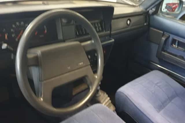 Volvo 240 (1988) thumbnail 22