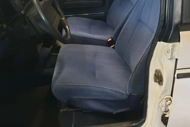 Volvo 240 (1988) thumbnail 23