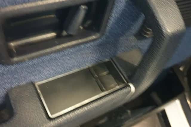 Volvo 240 (1988) thumbnail 28