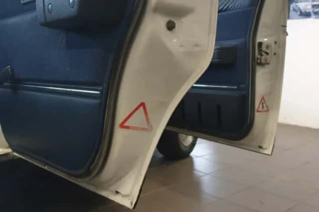 Volvo 240 (1988) thumbnail 30