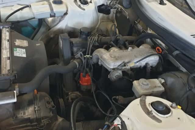 Volvo 240 (1988) thumbnail 43
