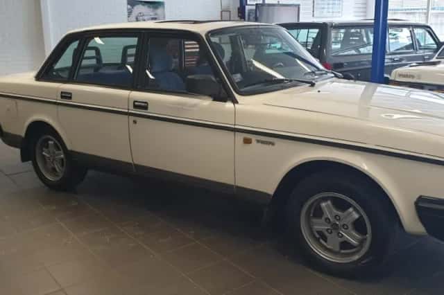 Volvo 240 (1988) thumbnail 49