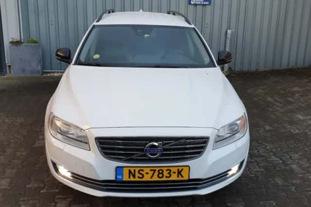 Volvo V70 (2014) thumbnail 11