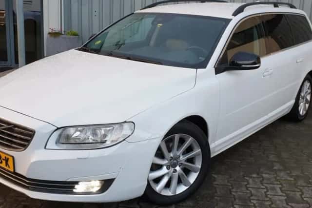 Volvo V70 (2014) thumbnail 3