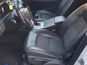Volvo V70 (2014) thumbnail 25