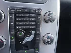 Volvo V70 (2014) thumbnail 37