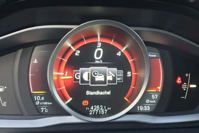 Volvo V70 (2014) thumbnail 39