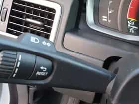 Volvo V70 (2014) thumbnail 44