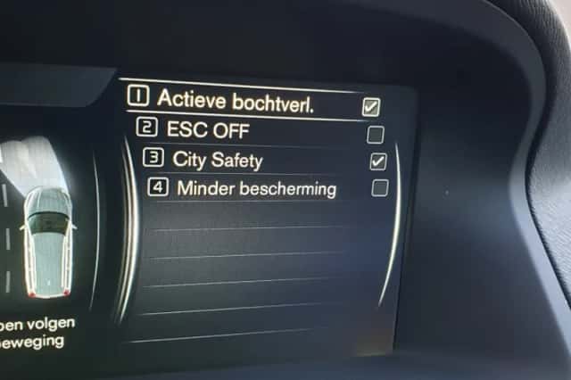 Volvo V70 (2014) thumbnail 51