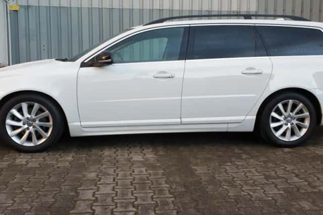 Volvo V70 (2014) thumbnail 9