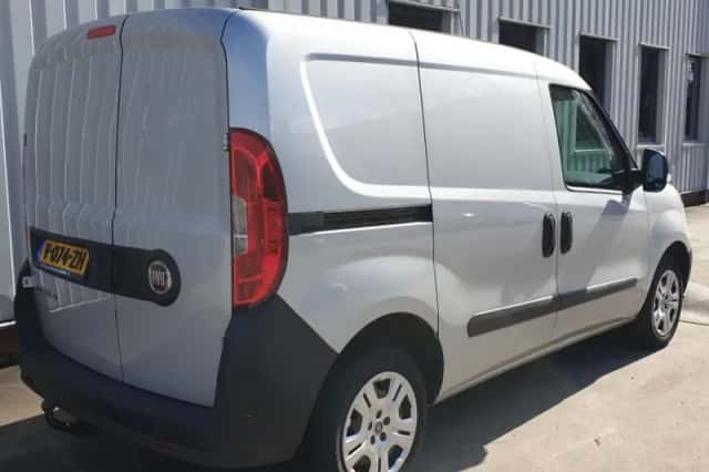 Fiat Doblo (2019) thumbnail 3