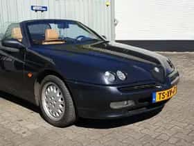 Alfa Romeo Spider (1998) thumbnail 2