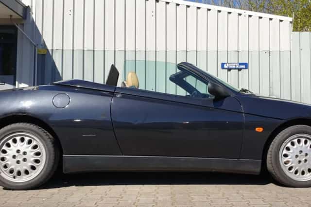 Alfa Romeo Spider (1998) thumbnail 11